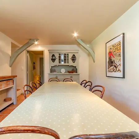 Maison Augustine - 300m2- *